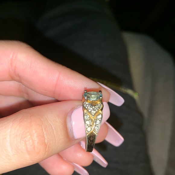 Aquamarine size 9 ring! - Picture 4 of 4